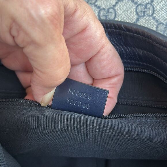 Gucci Sherry line Crossbody Bag - Picture 10 of 13